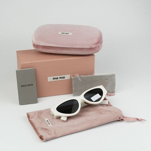 NEW Miu Miu MU03ZS 1425S0 White Dark Gray Cat Eye Women Sunglasses MU 03ZS